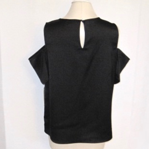 H by Halston Cold Shoulder Top - Picture 3 of 7